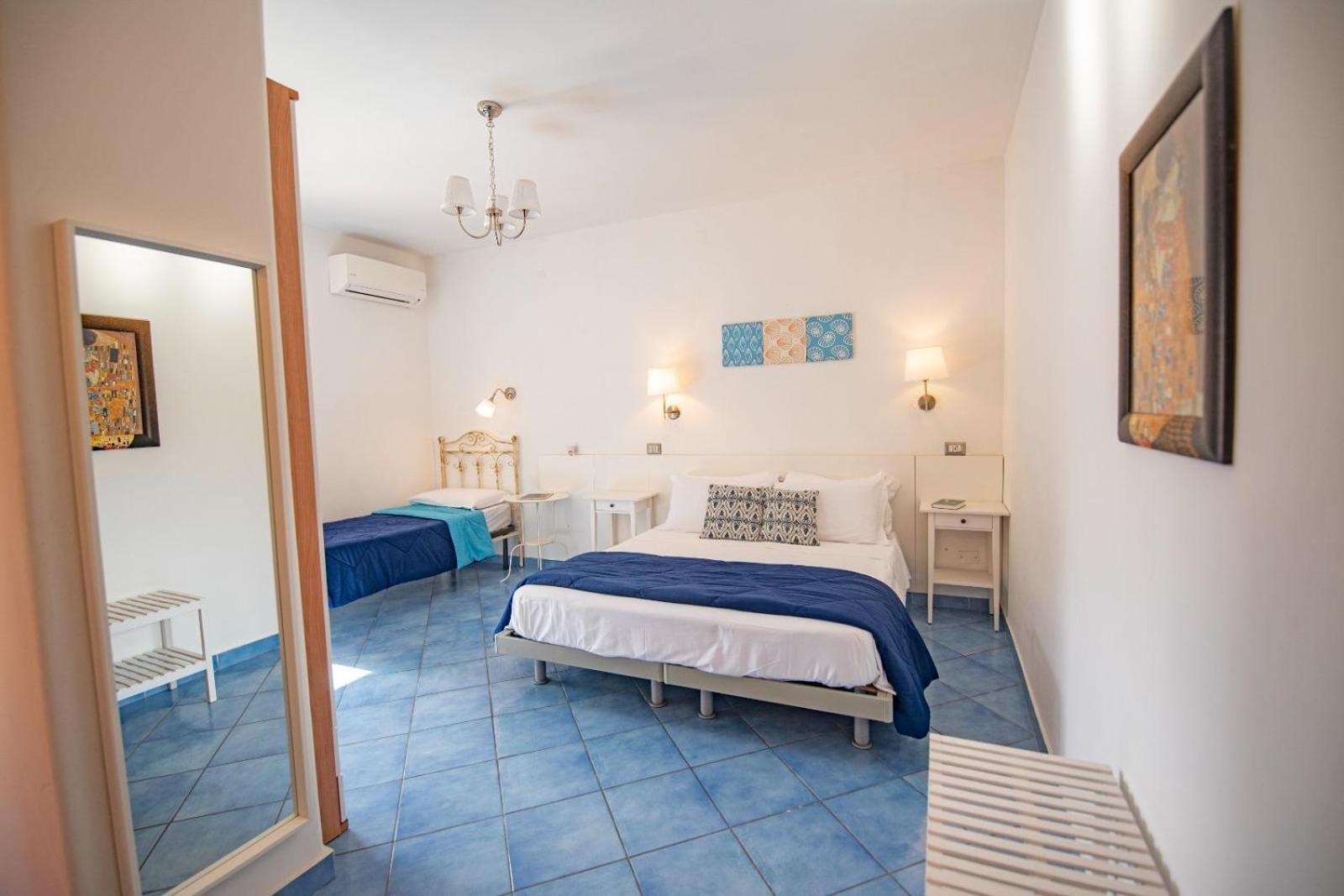 Sonnino B&B Procida Room photo