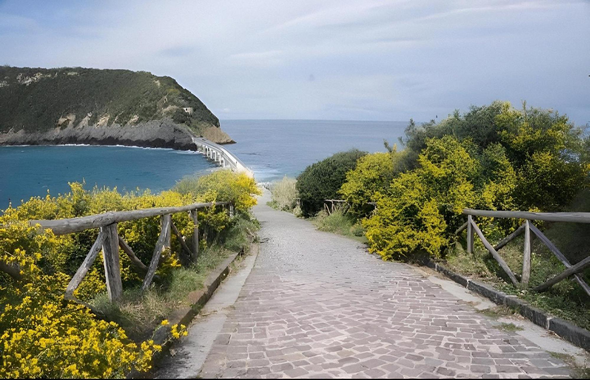 Sonnino B&B Procida Exterior photo